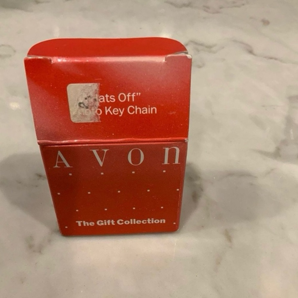 Avon Blue and Yellow Graduation Cap keyring - Picture 3 of 3